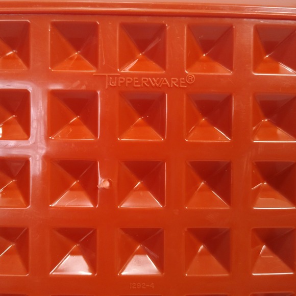 Vintage Tupperware Paprika Meat Merinator/Bacon Keeper with Lid 1970's‎ 1292-4 - Picture 3 of 8